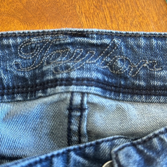 Delia*s Taylor jeans, size 1 Petite, Great condition! - Picture 3 of 4